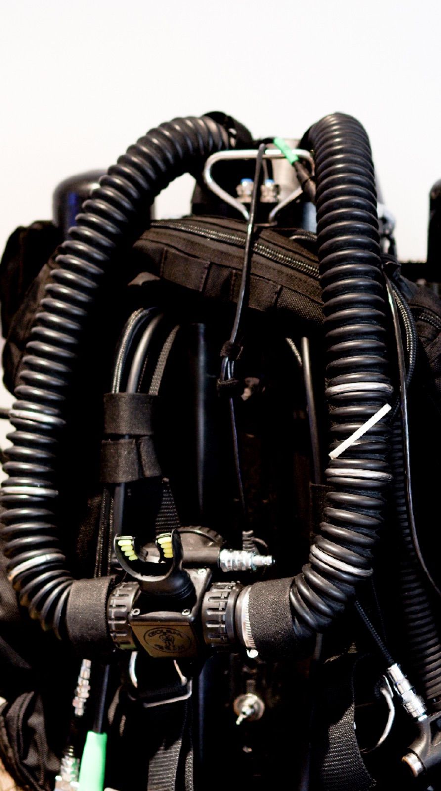 eCCR unit with breathing loop, ready on the bench